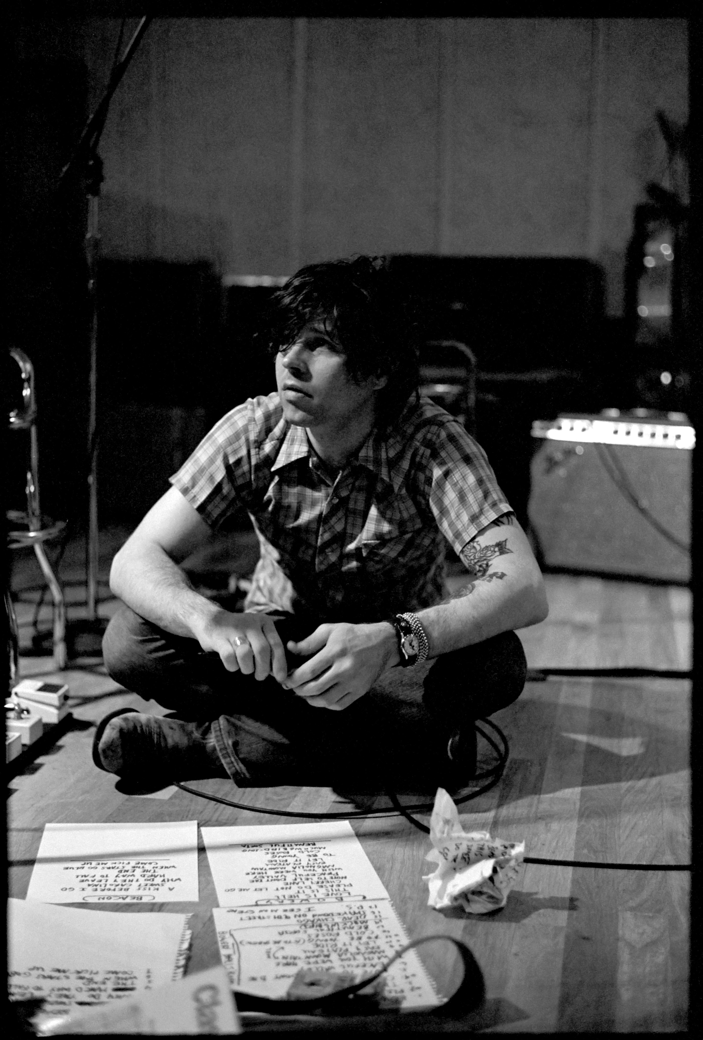 Ryan Adams hard working at soundcheck.